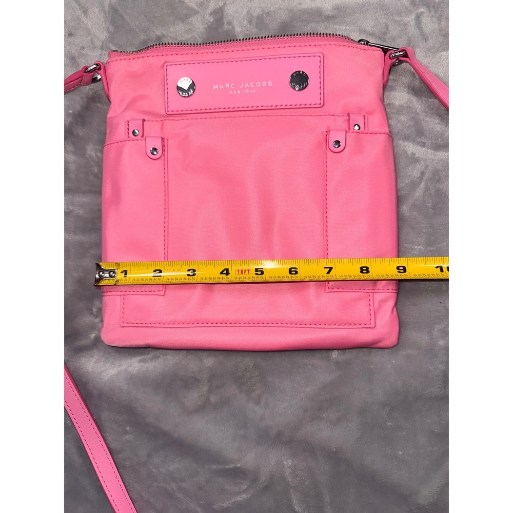Marc Jacobs Preppy‎ Nylon Natasha Crossbody Bag Neon Pink Silver Hardware Small - Picture 5 of 10